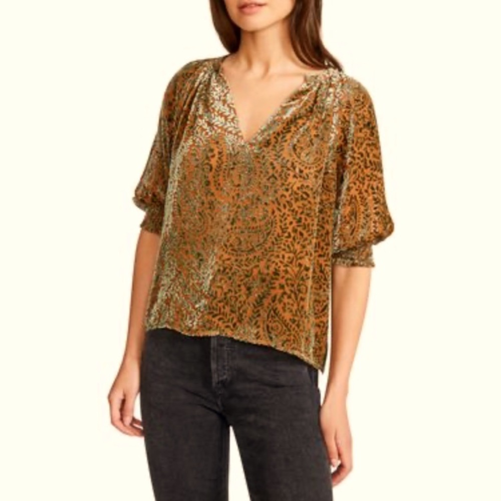 NWT BB Dakota Better to Burn Out blouse